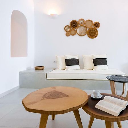 Iriana Suites Fira  Luaran gambar