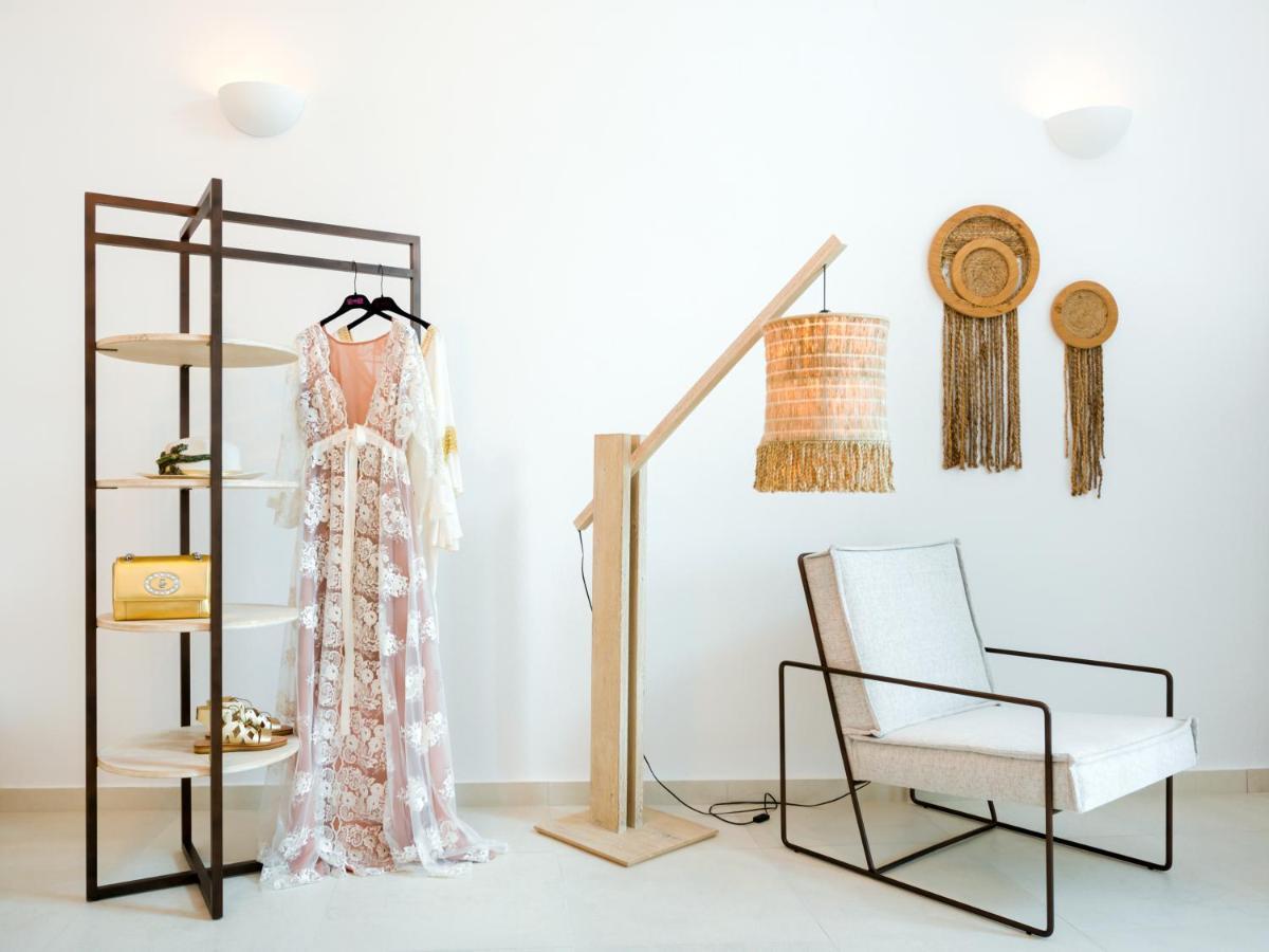 Iriana Suites Fira  Luaran gambar