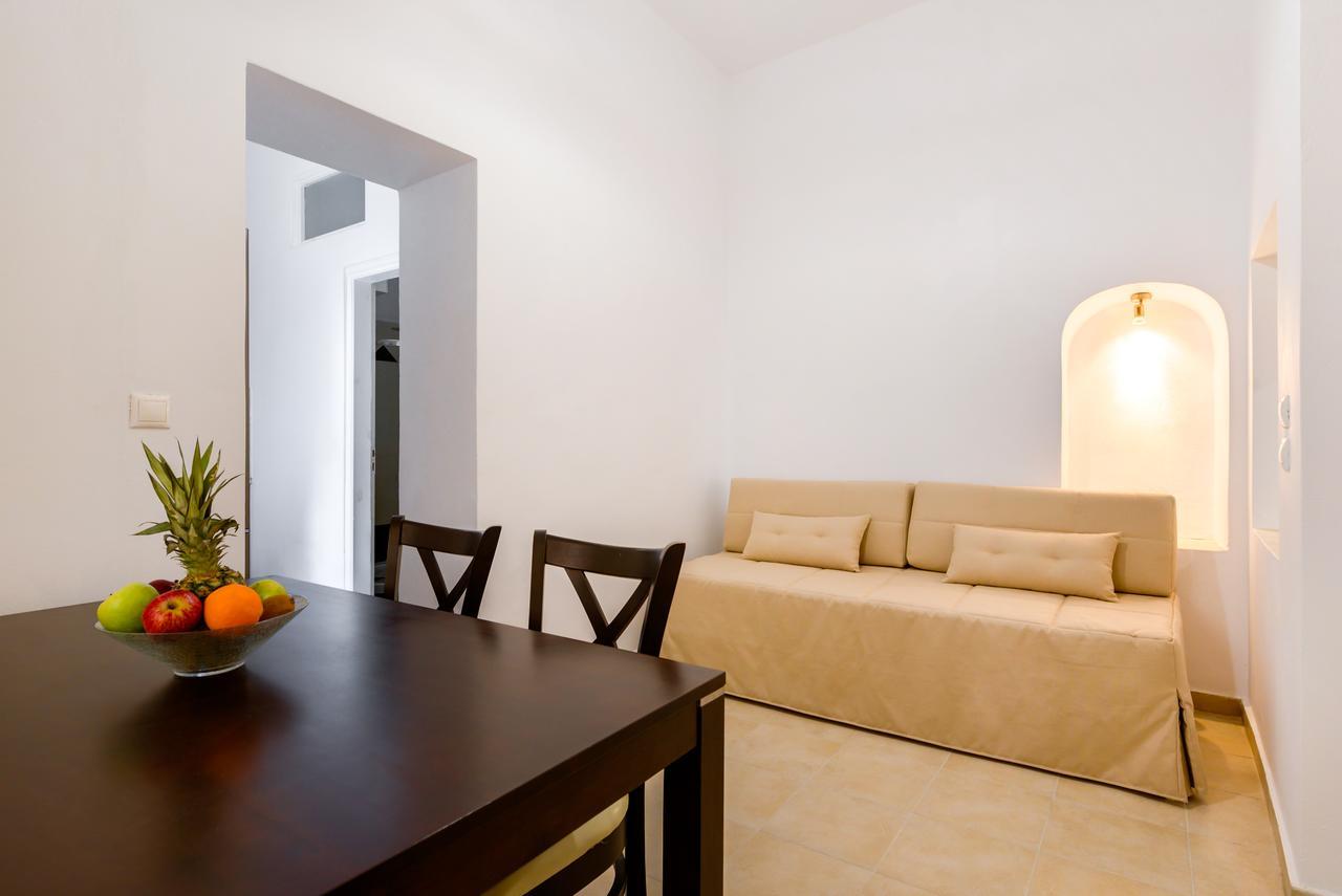 Iriana Suites Fira  Luaran gambar