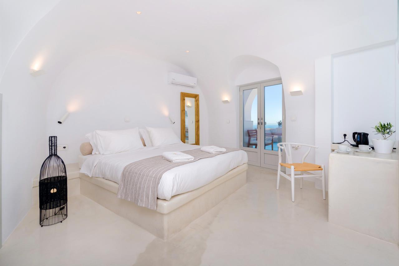 Iriana Suites Fira  Luaran gambar