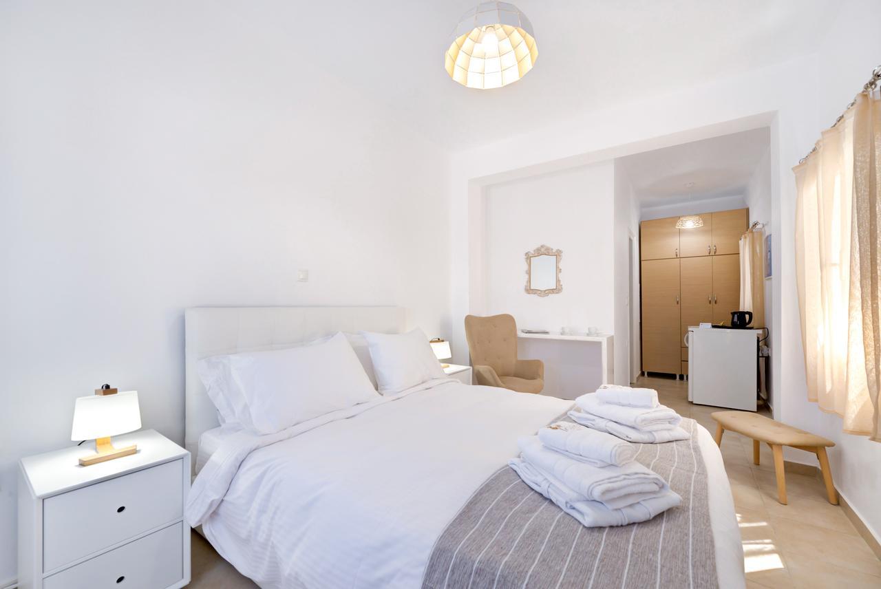 Iriana Suites Fira  Luaran gambar