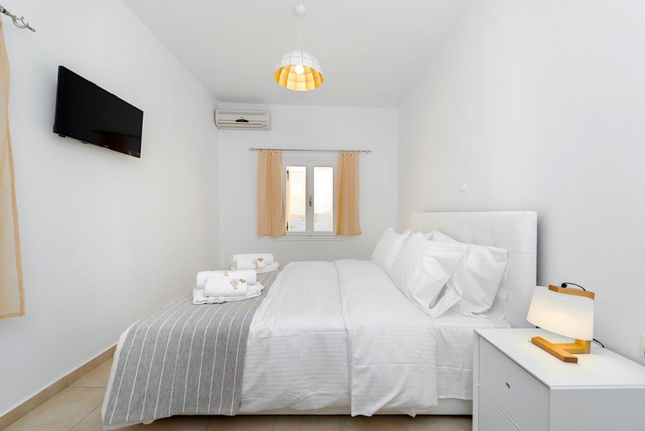 Iriana Suites Fira  Luaran gambar