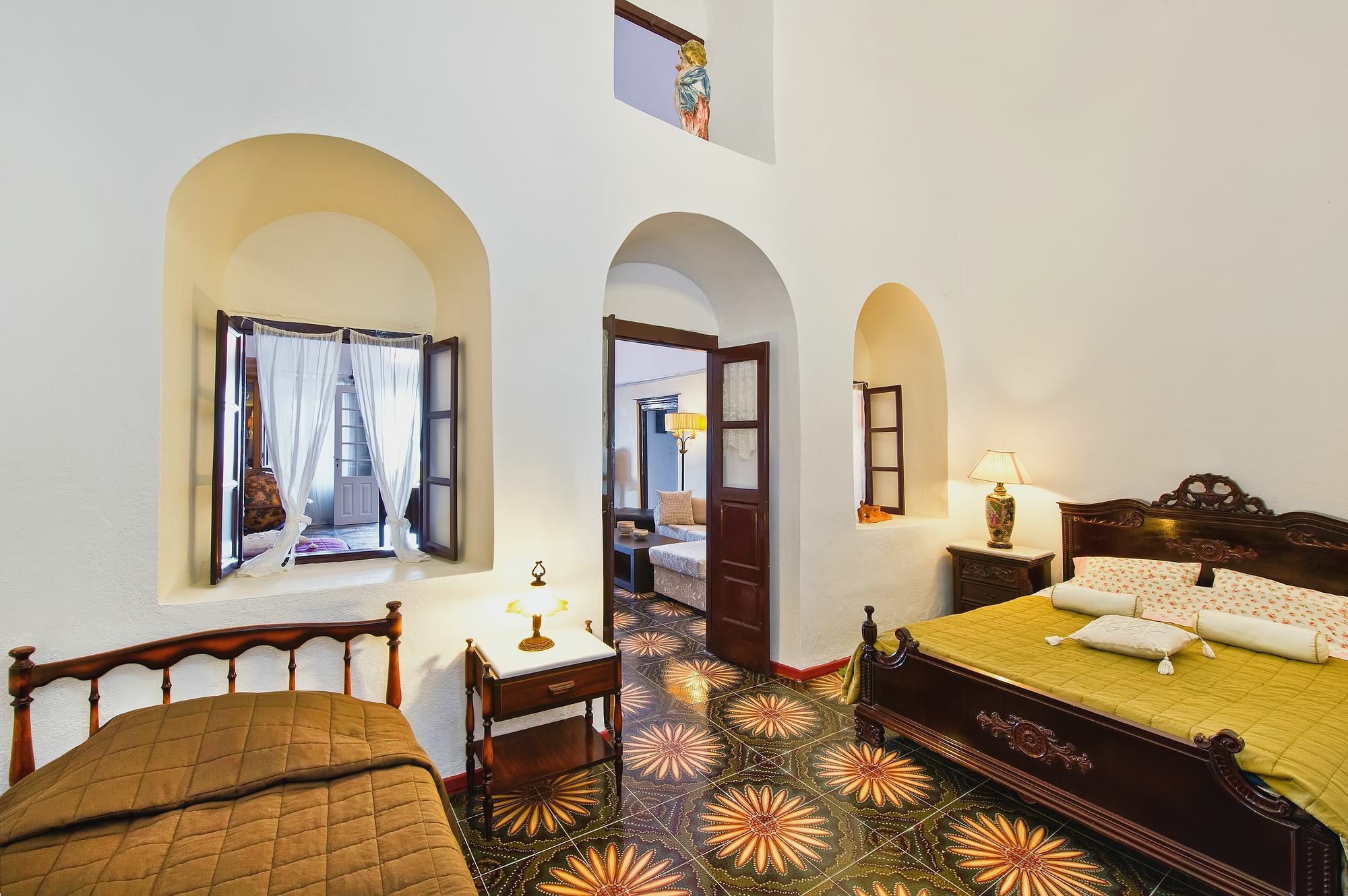Iriana Suites Fira  Luaran gambar